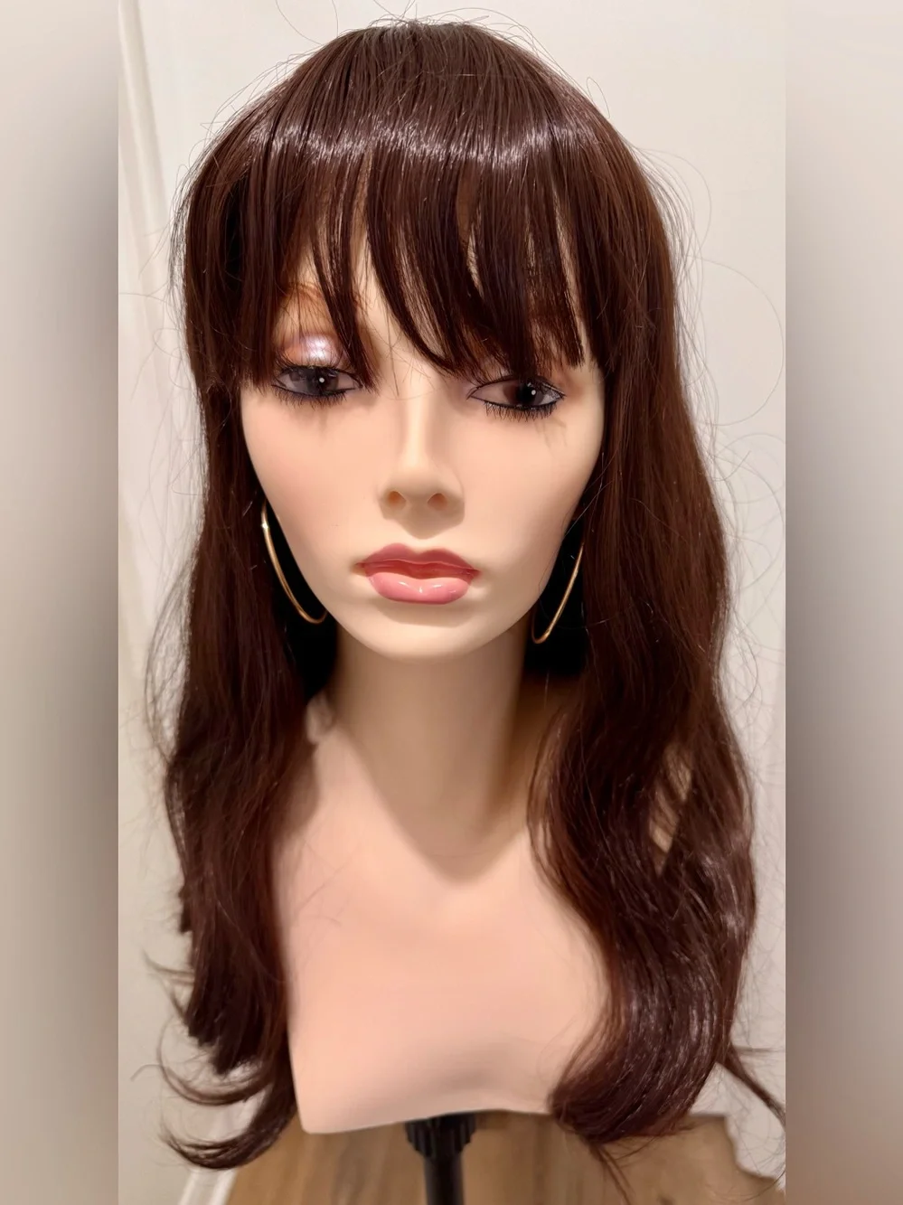 HAIR, 26” Wavy Center Part with Bangs with accessories, Brown